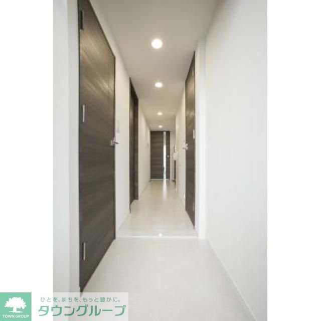 玄関　※写真は同タイプ住戸です。