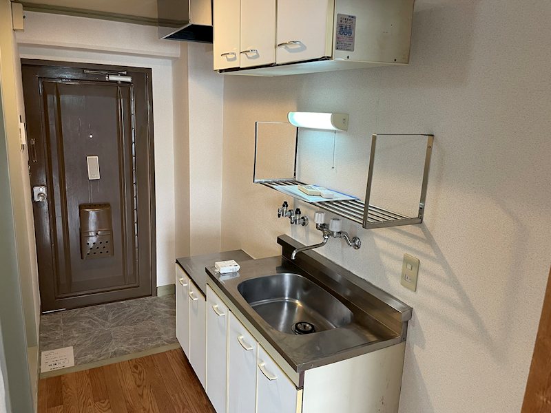 キッチン　参考写真、キッチンにはガスコンロ2口設置可能です。