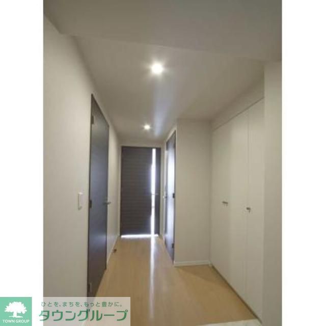 玄関　※写真は同タイプ住戸です。