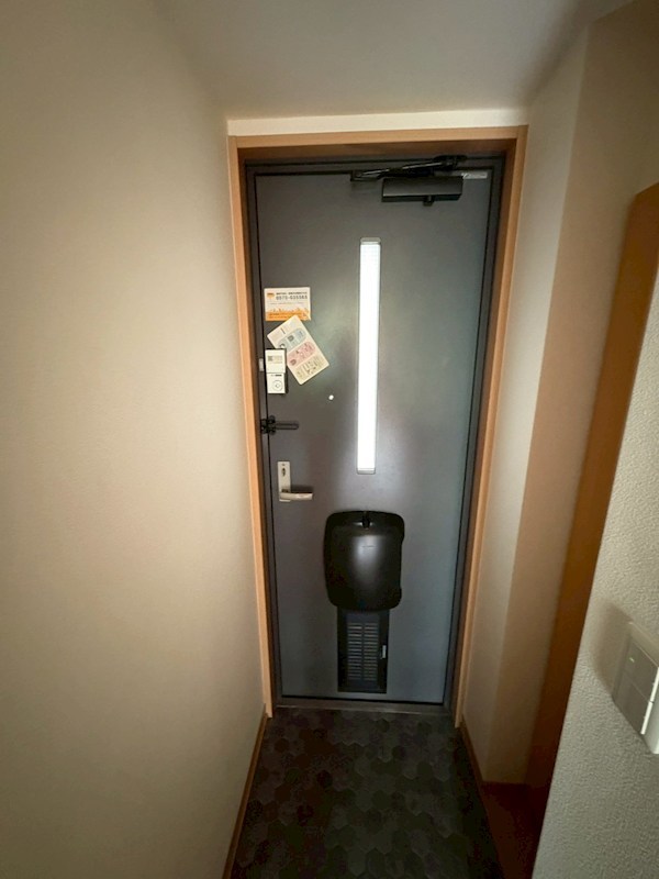 玄関　同タイプ別室参考写真