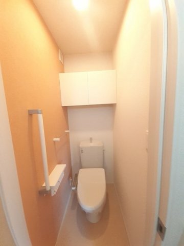 トイレ　ゆったりとした空間のトイレです