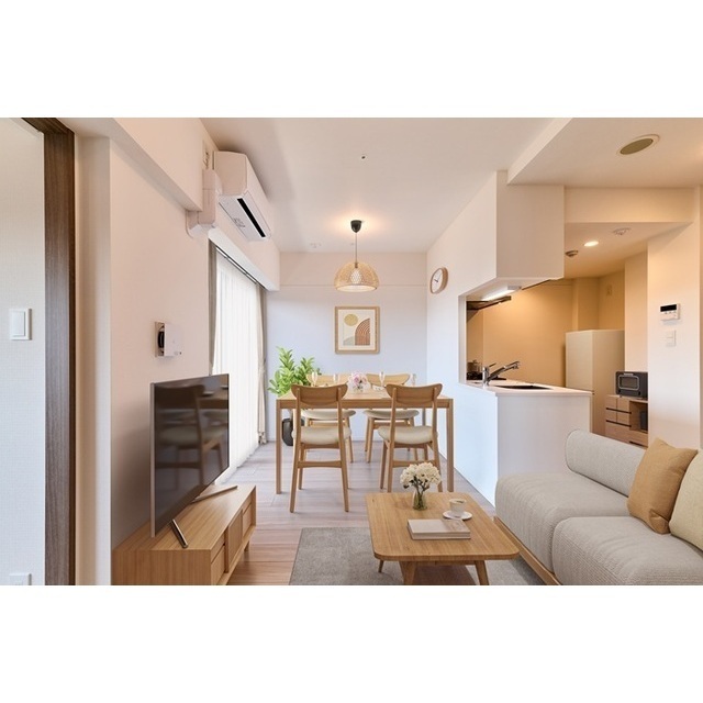 居室・リビング　【家具・調度品等はＣＧ　加工です。実際の賃貸住居　には含まれ