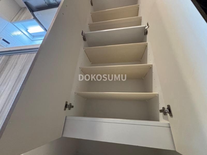 玄関　住まいの顔として相応しい、気品とゆとりのあるエントランス。