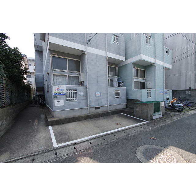 駐車場　駐車場があります