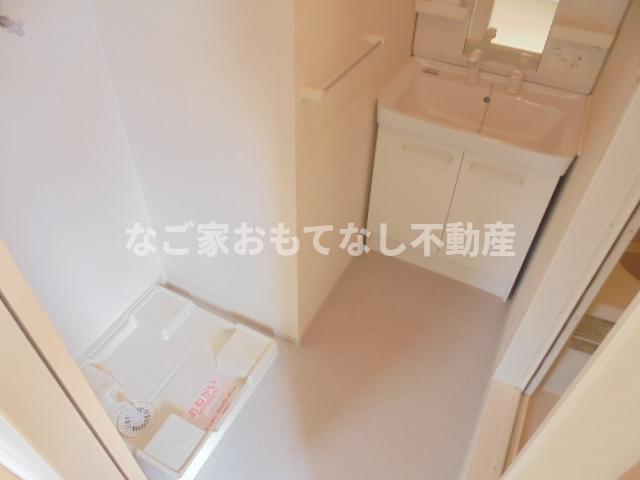 洗面設備　同型タイプ