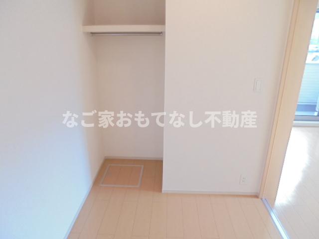 収納　同型タイプ