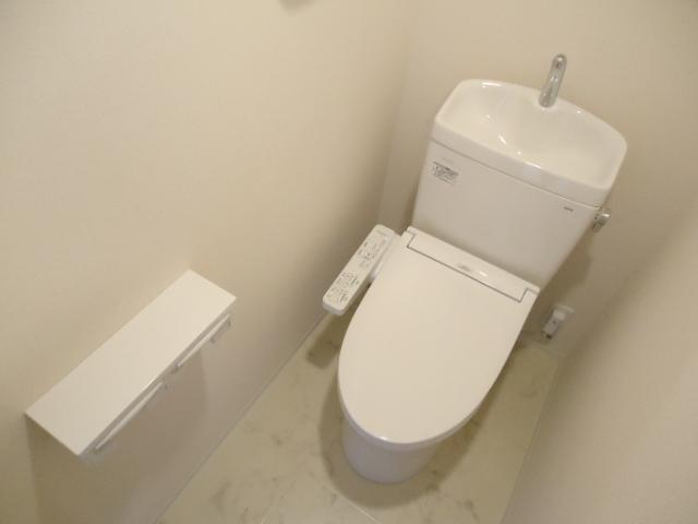 トイレ　シャワー付トイレ