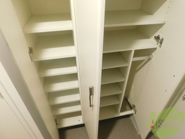 収納　写真は同建物別の０２号室タイプの写真です。