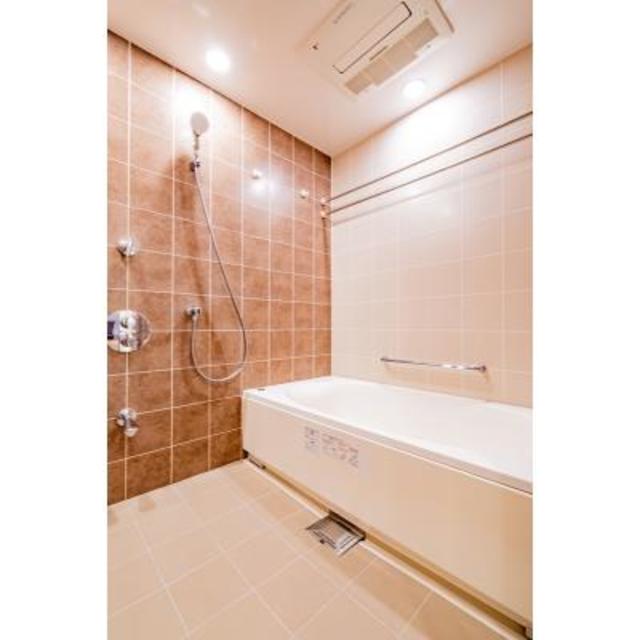 バス・シャワールーム　※写真は同タイプ住戸です。