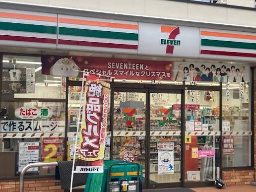 コンビニ　セブンイレブン 梅田万歳町店（コンビニ）まで90m