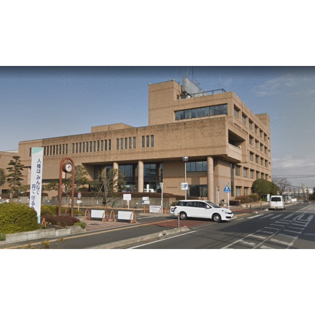 役所　伊勢原市役所（役所）まで386m
