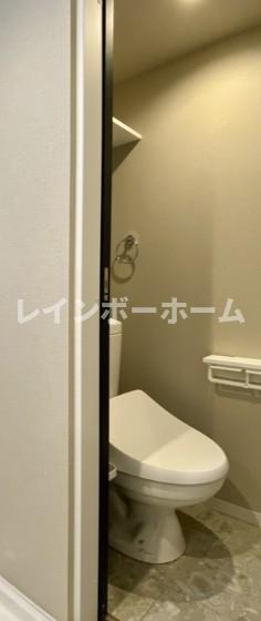 トイレ　※同施工会社参考写真※