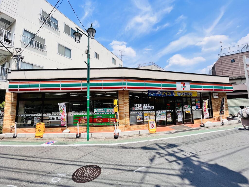 コンビニ　セブンイレブン練馬関町東2丁目店（コンビニ）まで196m
