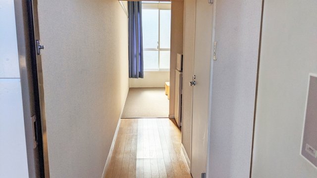 玄関　現況優先
