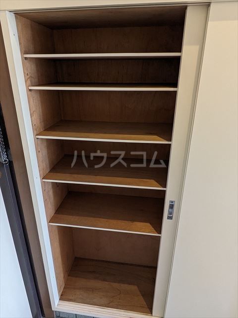 収納