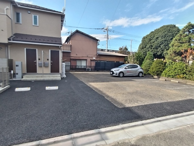 駐車場　敷地内駐車場（要空き確認）