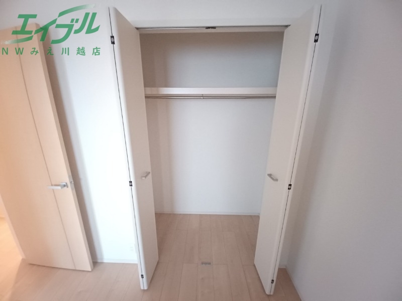 収納　同型参考写真