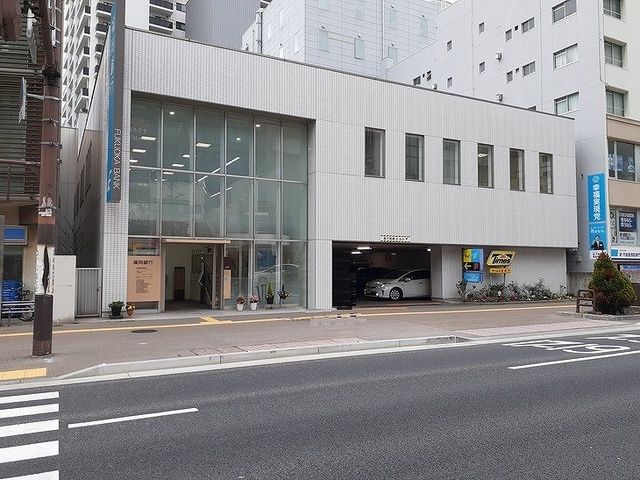 銀行　福岡銀行 赤坂門支店（銀行）まで600m