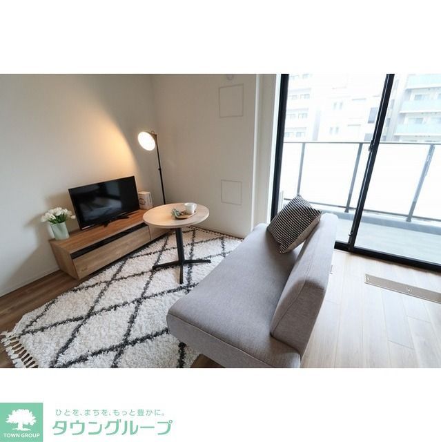 居室・リビング　モデル家具設置、家具・調度品等は実際の賃貸住居 には含まれ…