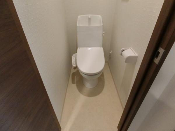 近鉄南大阪線 藤井寺駅 徒歩5分 8階建 築5年のトイレ写真