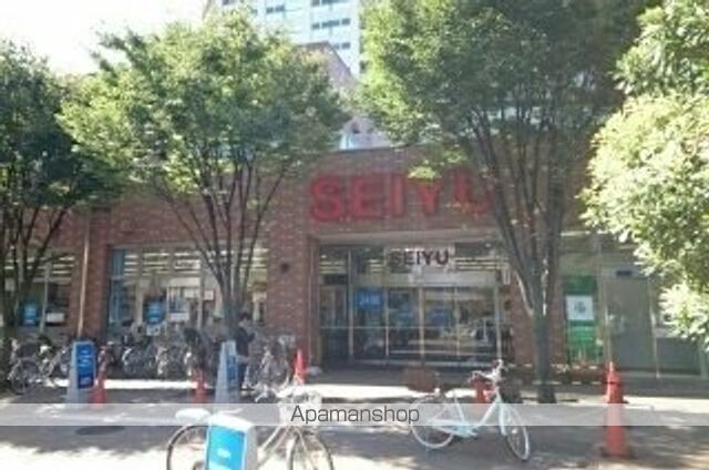 スーパー　西友竹の塚店（スーパー）まで130m