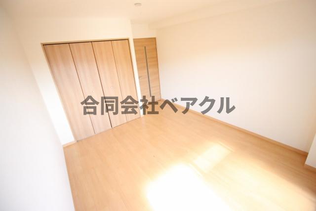その他部屋・スペース　落ち着いて過ごせるお部屋なので、寝室にいかがでしょうか