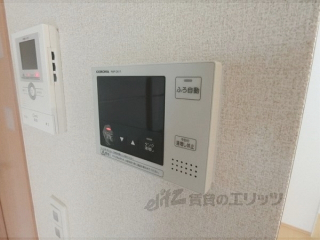 その他設備　給湯器リモコン
