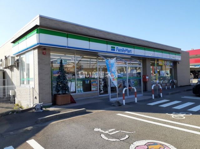 コンビニ　ファミリーマート　黒部前沢店（コンビニ）まで157m