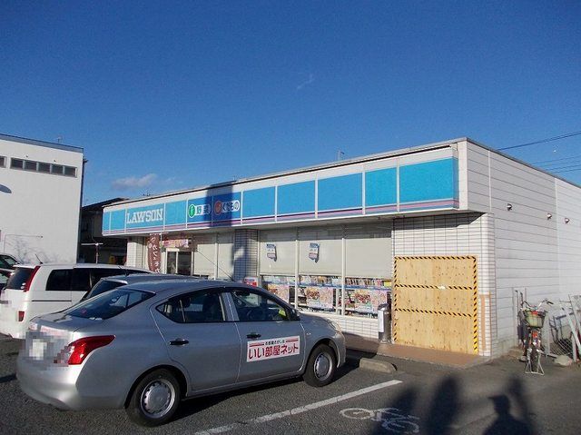 コンビニ　ローソン卯の里店（コンビニ）まで850m