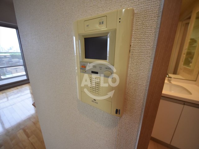 セキュリティ　グラマシー京橋　TVモニター付きインターホン