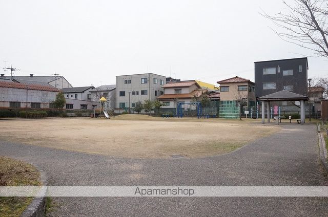 その他　ひまわり公園（その他）まで301m