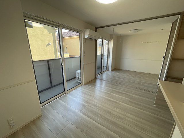 居室・リビング　別のお部屋の写真です