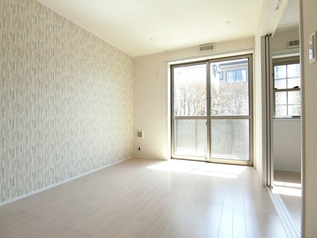 居室・リビング　図面と現状に相違がある場合には現状を優先