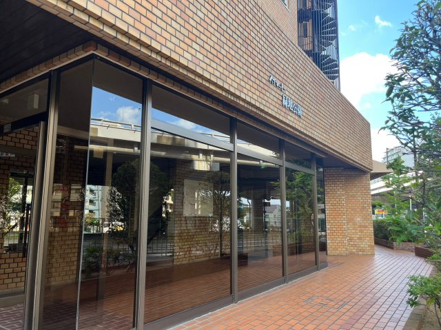 エントランス　詳細は、RISUMO江坂本店までお問合せください♪