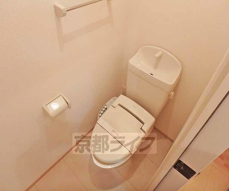 トイレ　シンプルで使いやすいトイレスペース