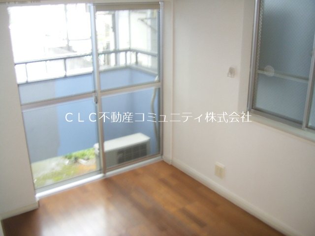 居室・リビング　同間取別部屋