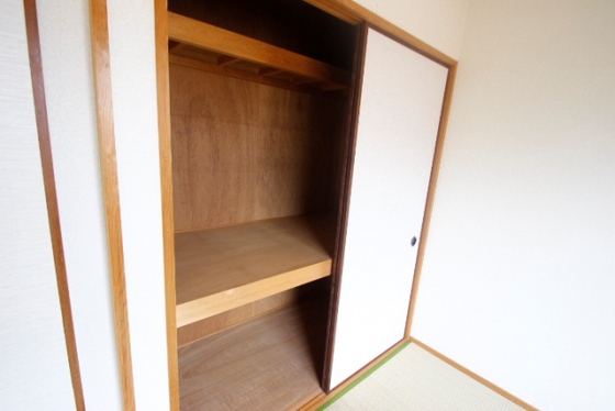 収納　※別部屋の写真です