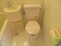 トイレ　人気のウォシュレットつきのトイレです。快適ですよ。