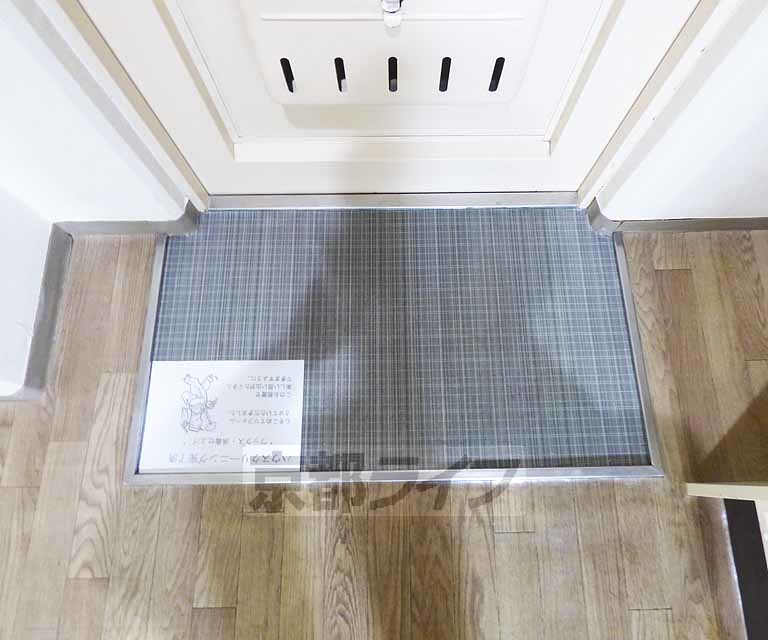 玄関　大きな段差がありません
