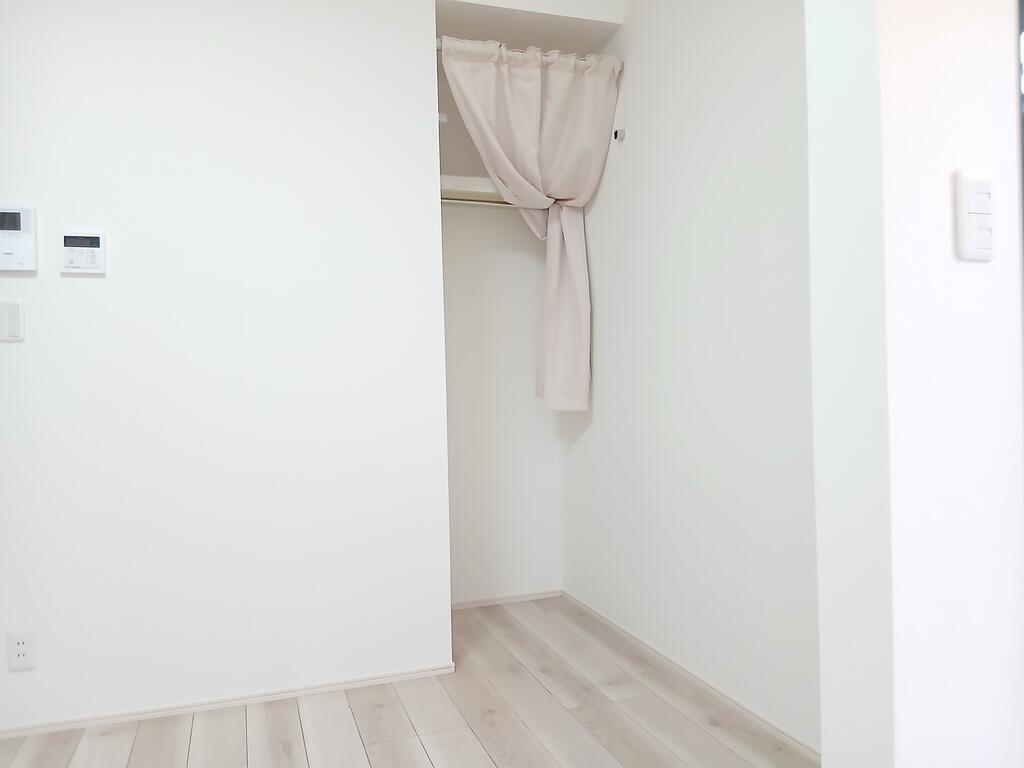 収納　出し入れしやすいオープンクローク