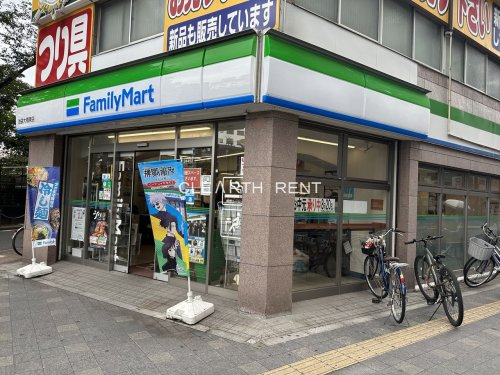 コンビニ　ファミリーマート 池袋大橋東店（コンビニ）まで392m