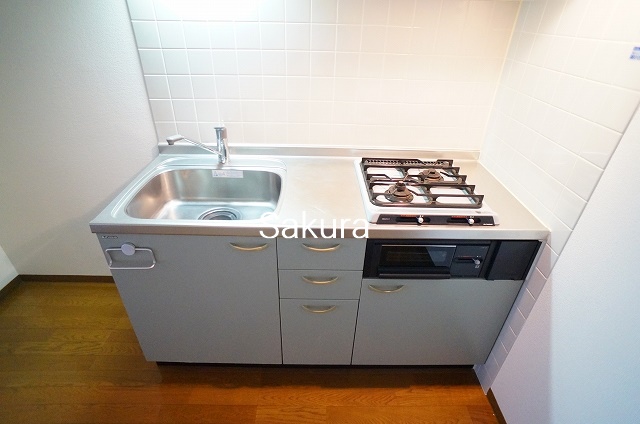 キッチン　広々使える快適な調理スペースです♪
