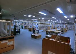図書館　大久保図書館（図書館）まで592m