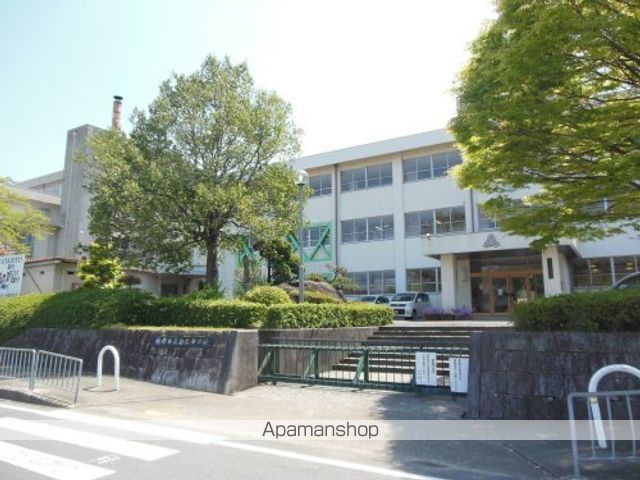 中学校　白橿中学校（中学校）まで775m