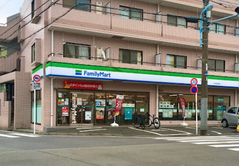 コンビニ　ファミリーマート 杉並桃井西店（コンビニ）まで613m