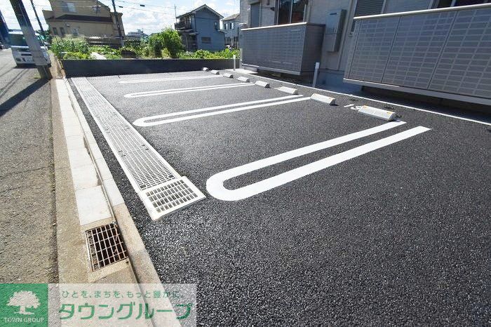 駐車場　駐車場