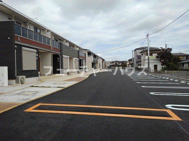 駐車場　駐車場に車を止められます