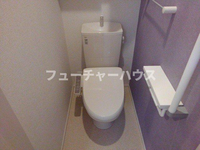 トイレ　ゆったりとした空間のトイレです