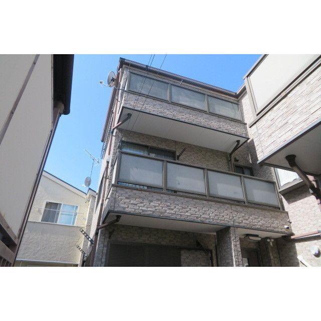 建物外観　お電話でお問い合わせを頂くとスムーズです♪