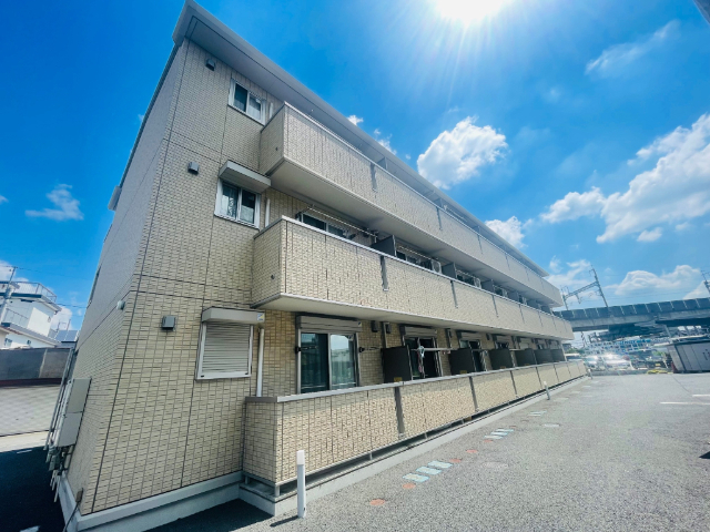 建物外観　存在感のある外観。スタイリッシュです。